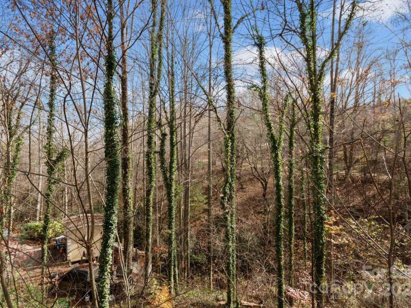 112 Cordella Road, Candler, NC 28715.  MLS# CAR4264603, YatesRealty ID 16904. 