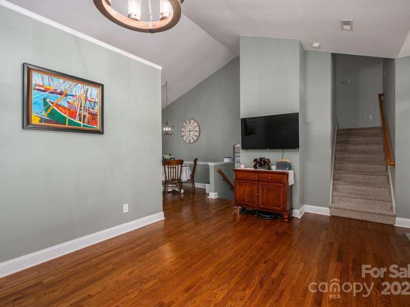 319 Beacon Hills Drive, Gastonia, NC 28056.  MLS# CAR4254979, YatesRealty ID 16907. 