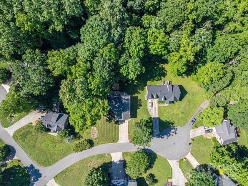 319 Beacon Hills Drive, Gastonia, NC 28056.  MLS# CAR4254979, YatesRealty ID 16907. 