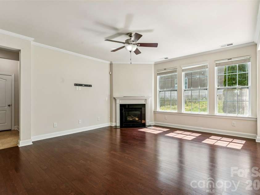 151 Blossom Ridge Drive, Mooresville, NC 28117.  MLS# CAR4361329, YatesRealty ID 16909. 