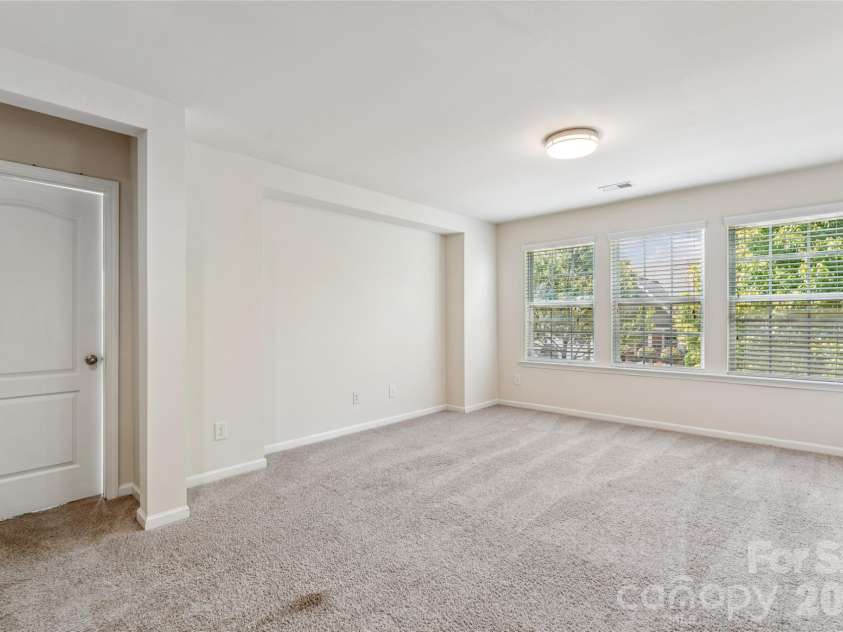 151 Blossom Ridge Drive, Mooresville, NC 28117.  MLS# CAR4361329, YatesRealty ID 16909. 