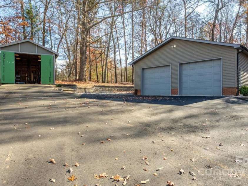 2106 Lynmore Drive, Sherrills Ford, NC 28673.  MLS# CAR4316248, YatesRealty ID 1691. 