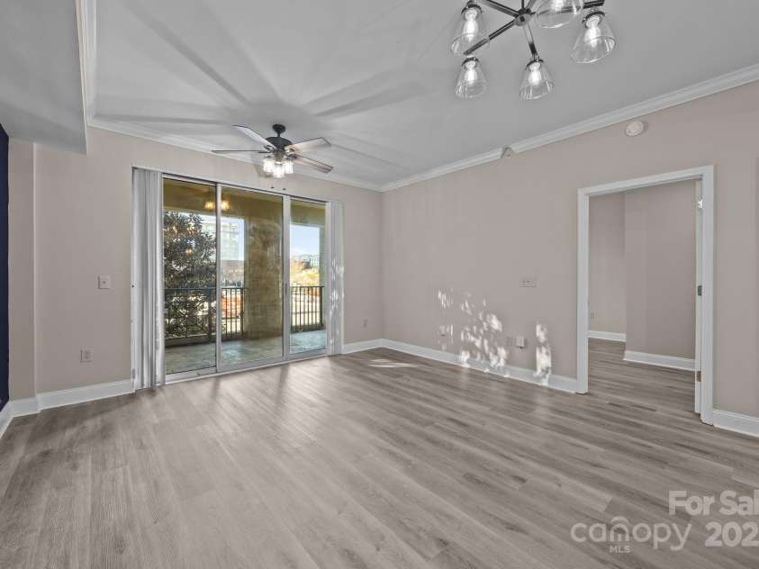 300 Fifth Street, Charlotte, NC 28202.  MLS# CAR4330446, YatesRealty ID 1691. Living Room