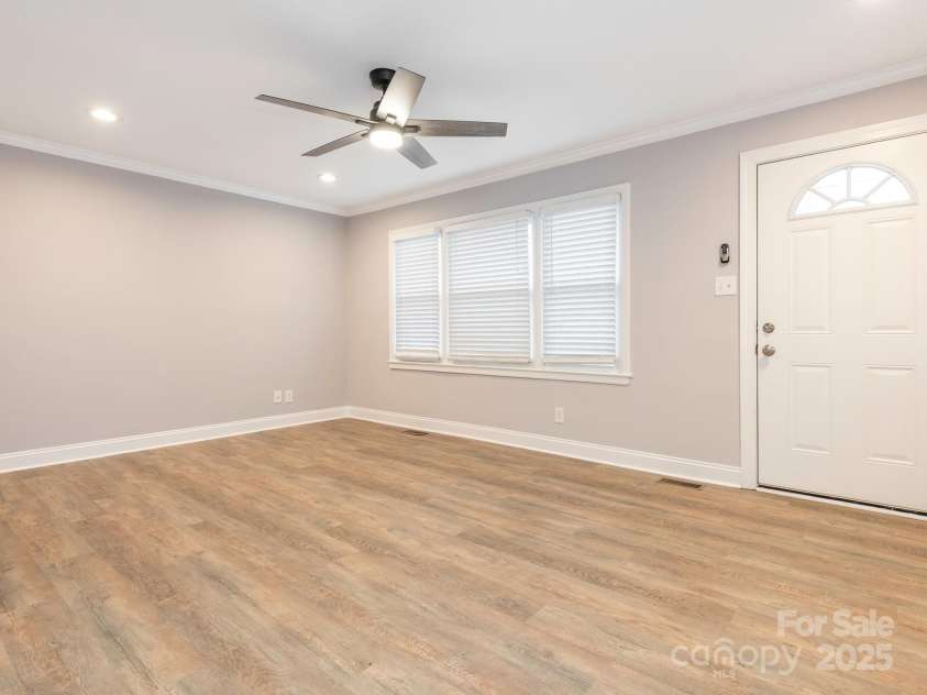 608 Matthews Street, Matthews, NC 28105.  MLS# CAR4224679, YatesRealty ID 1691. 