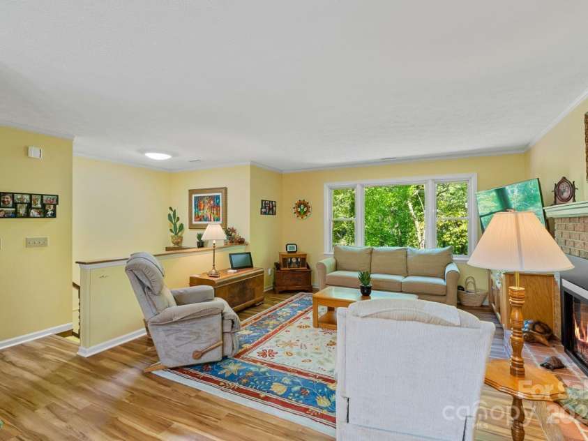 230 Turtle Lane, Hendersonville, NC 28791.  MLS# CAR4260398, YatesRealty ID 16912. Living room