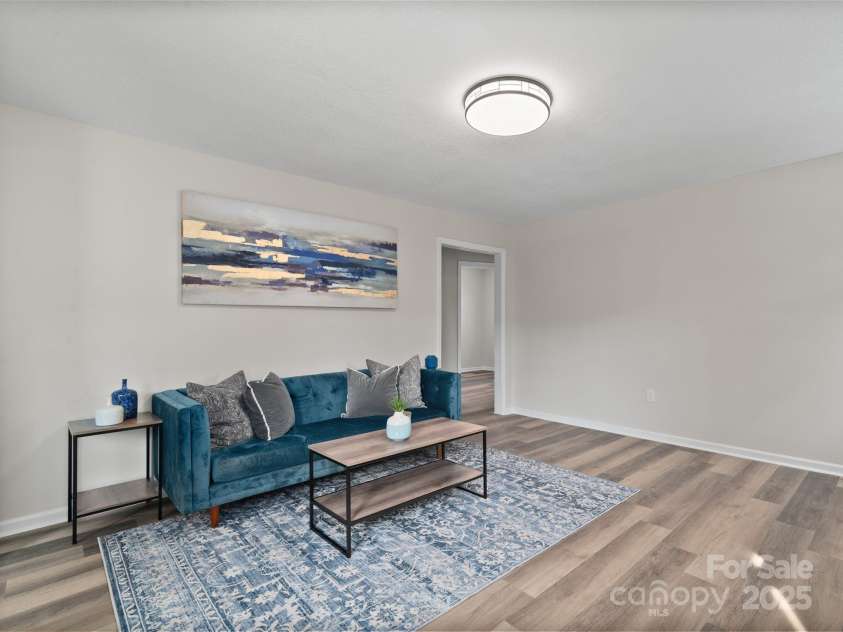 507 North Fork Road, Black Mountain, NC 28711.  MLS# CAR4243467, YatesRealty ID 16913. 