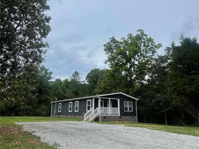 1100 Turkey Creek Ridge Road, York, SC 29745.  MLS# CAR4203310, YatesRealty ID 16914. 