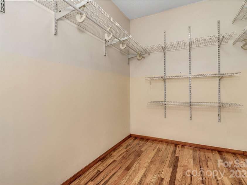 10 Lavender Lane, Candler, NC 28715.  MLS# CAR4232092, YatesRealty ID 16915. 