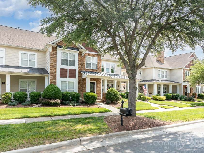 2324 Bonterra Boulevard, Indian Trail, NC 28079.  MLS# CAR4259817, YatesRealty ID 16917. 