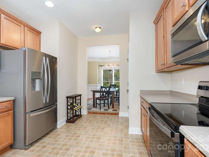 2324 Bonterra Boulevard, Indian Trail, NC 28079.  MLS# CAR4259817, YatesRealty ID 16917. Kitchen