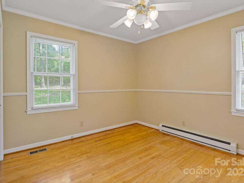 101 Grier Street, York, SC 29745.  MLS# CAR4246387, YatesRealty ID 16918. 2nd bedroom downstairs