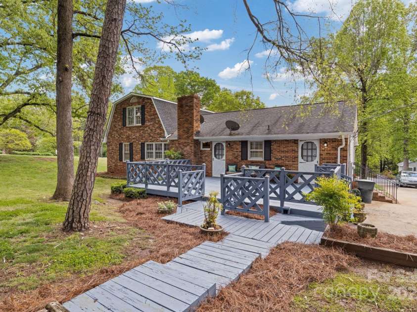 101 Grier Street, York, SC 29745.  MLS# CAR4246387, YatesRealty ID 16918. 