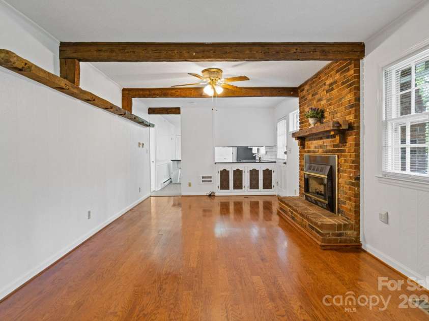 101 Grier Street, York, SC 29745.  MLS# CAR4246387, YatesRealty ID 16918. Family room