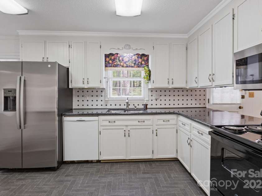 101 Grier Street, York, SC 29745.  MLS# CAR4246387, YatesRealty ID 16918. Kitchen - new refrigerator