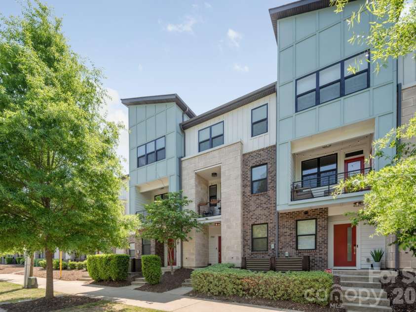 1156 36th Street, Charlotte, NC 28205.  MLS# CAR4374015, YatesRealty ID 16918. 