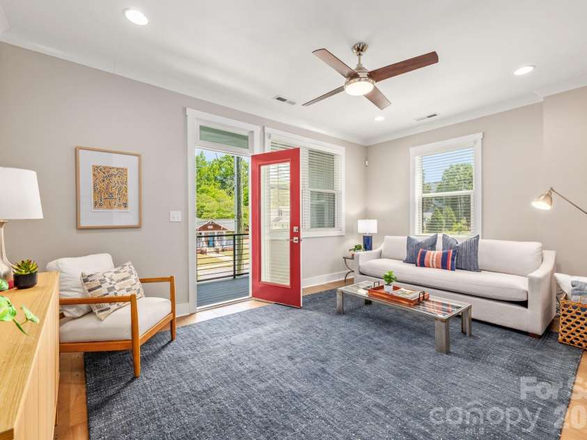 1156 36th Street, Charlotte, NC 28205.  MLS# CAR4374015, YatesRealty ID 16918. 