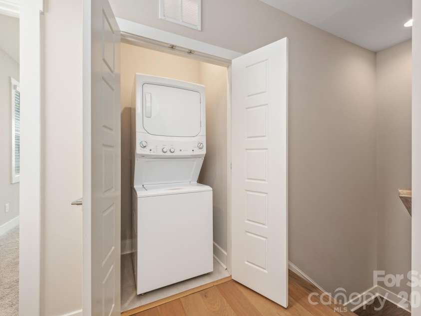 1156 36th Street, Charlotte, NC 28205.  MLS# CAR4374015, YatesRealty ID 16918. 