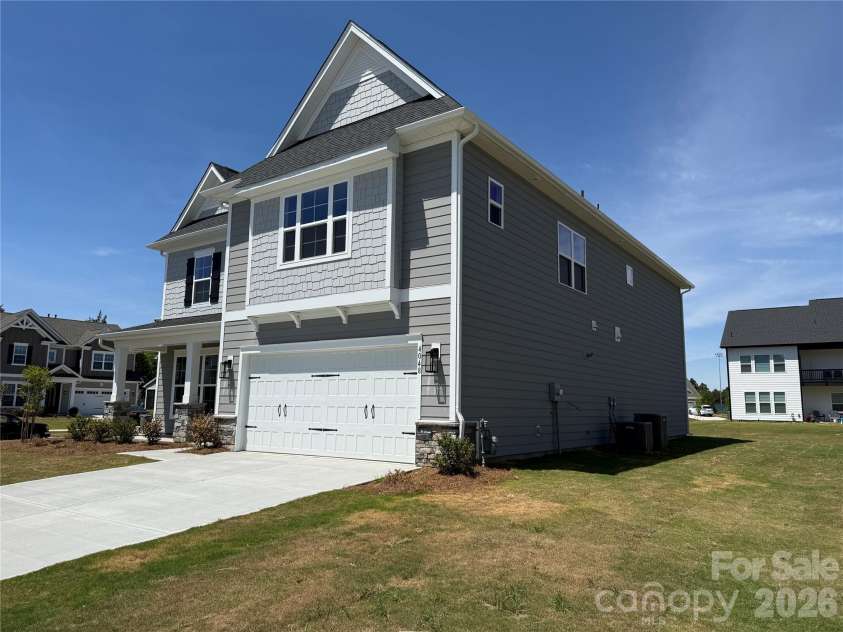 4048 Zinnia Drive, Harrisburg, NC 28075.  MLS# CAR4299454, YatesRealty ID 1692. 
