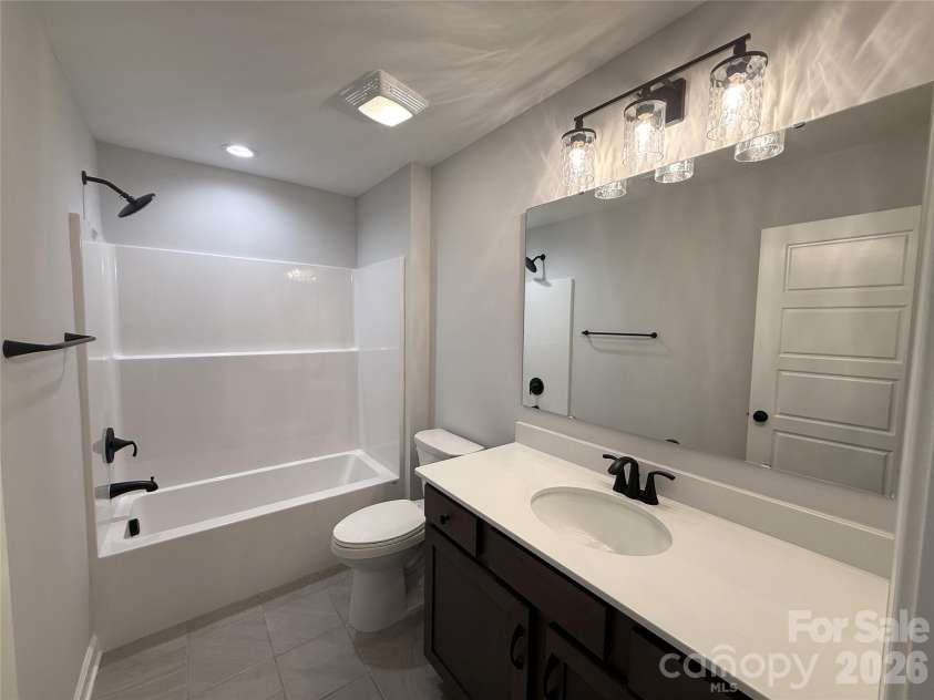 4048 Zinnia Drive, Harrisburg, NC 28075.  MLS# CAR4299454, YatesRealty ID 1692. Bath 3