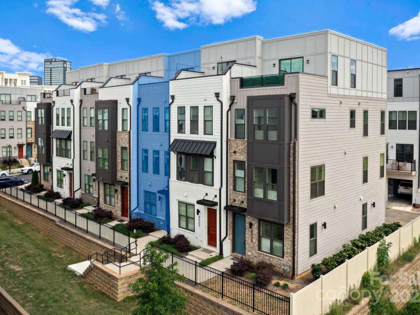 4011 Tundra Road, Charlotte, NC 28203.  MLS# CAR4257904, YatesRealty ID 16920. 