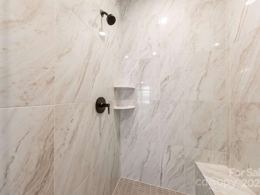 4011 Tundra Road, Charlotte, NC 28203.  MLS# CAR4257904, YatesRealty ID 16920. Primary Bathroom