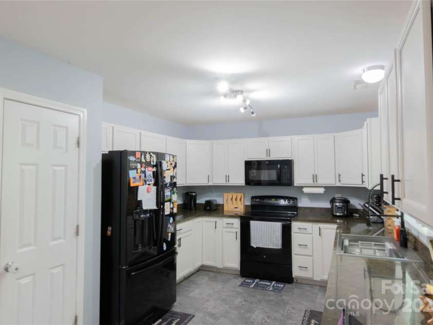 1518 Glenbar Court, Clover, SC 29710.  MLS# CAR4259185, YatesRealty ID 16921. 