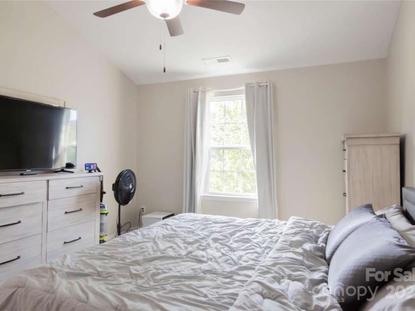 1518 Glenbar Court, Clover, SC 29710.  MLS# CAR4259185, YatesRealty ID 16921. 