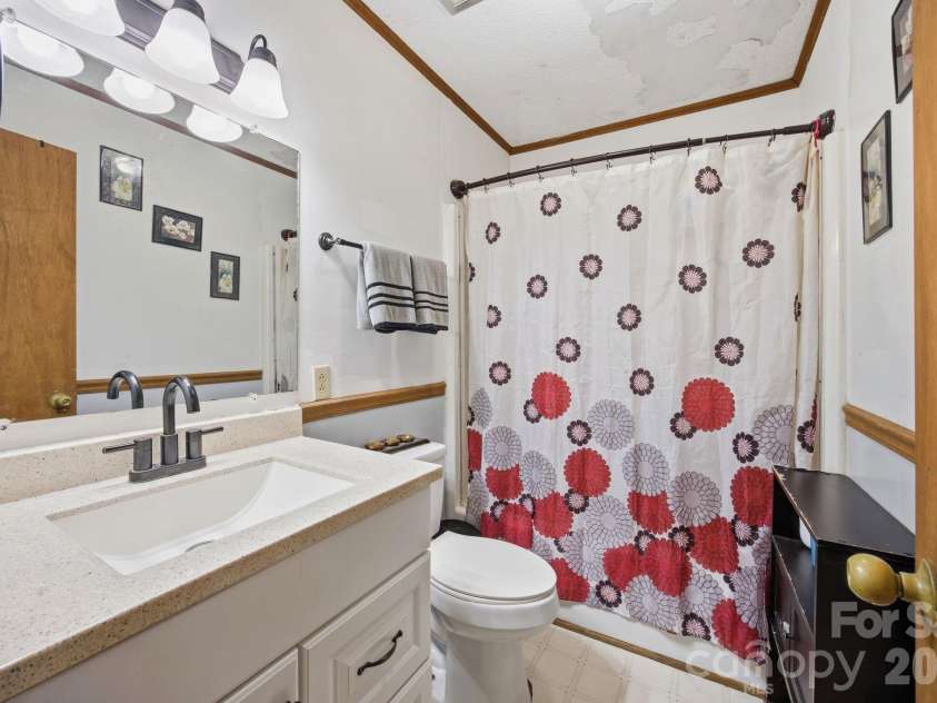 20 Ruby Street, Rockwell, NC 28138.  MLS# CAR4368179, YatesRealty ID 16921. Hall Bath
