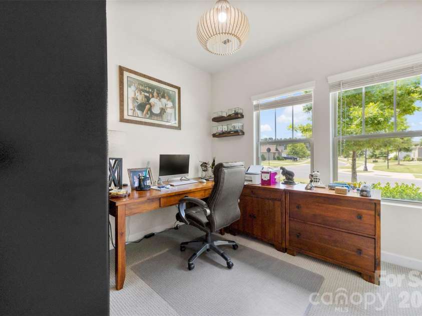 5727 Lavaux Court, Charlotte, NC 28214.  MLS# CAR4338044, YatesRealty ID 16922. 