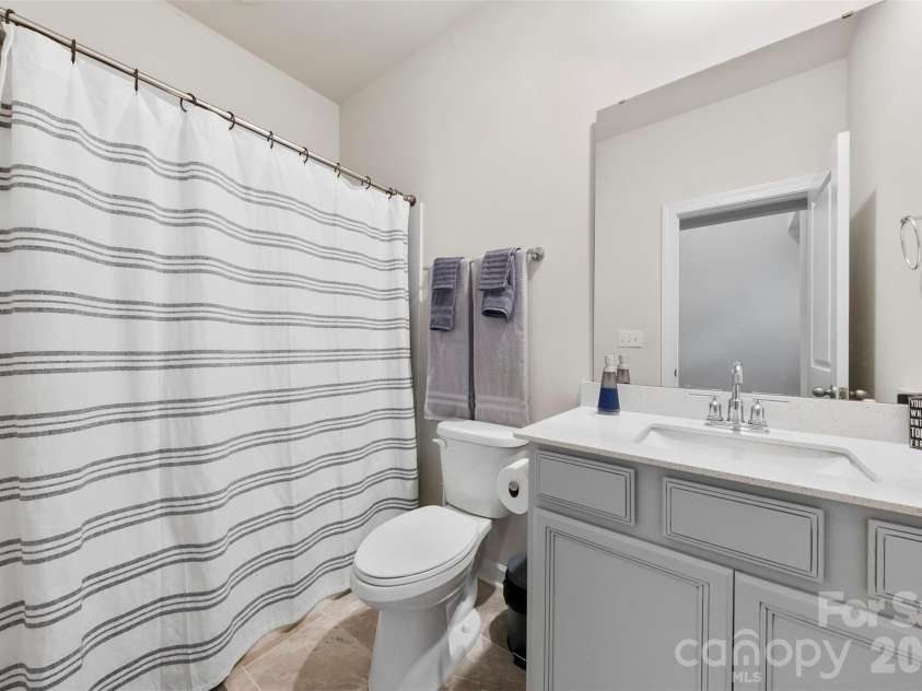 5727 Lavaux Court, Charlotte, NC 28214.  MLS# CAR4338044, YatesRealty ID 16922. 