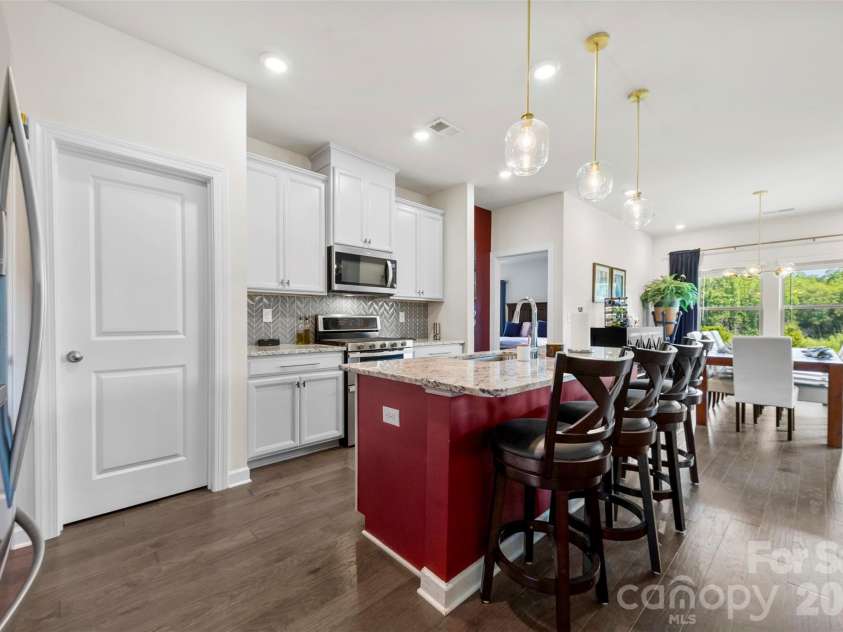 5727 Lavaux Court, Charlotte, NC 28214.  MLS# CAR4338044, YatesRealty ID 16922. 