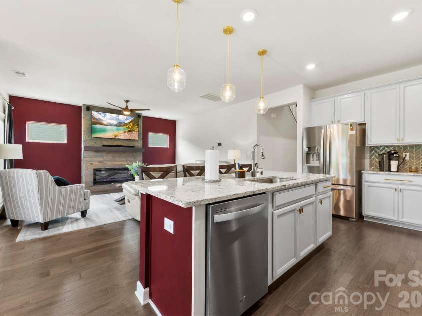 5727 Lavaux Court, Charlotte, NC 28214.  MLS# CAR4338044, YatesRealty ID 16922. 