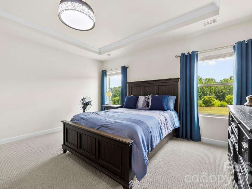 5727 Lavaux Court, Charlotte, NC 28214.  MLS# CAR4338044, YatesRealty ID 16922. 