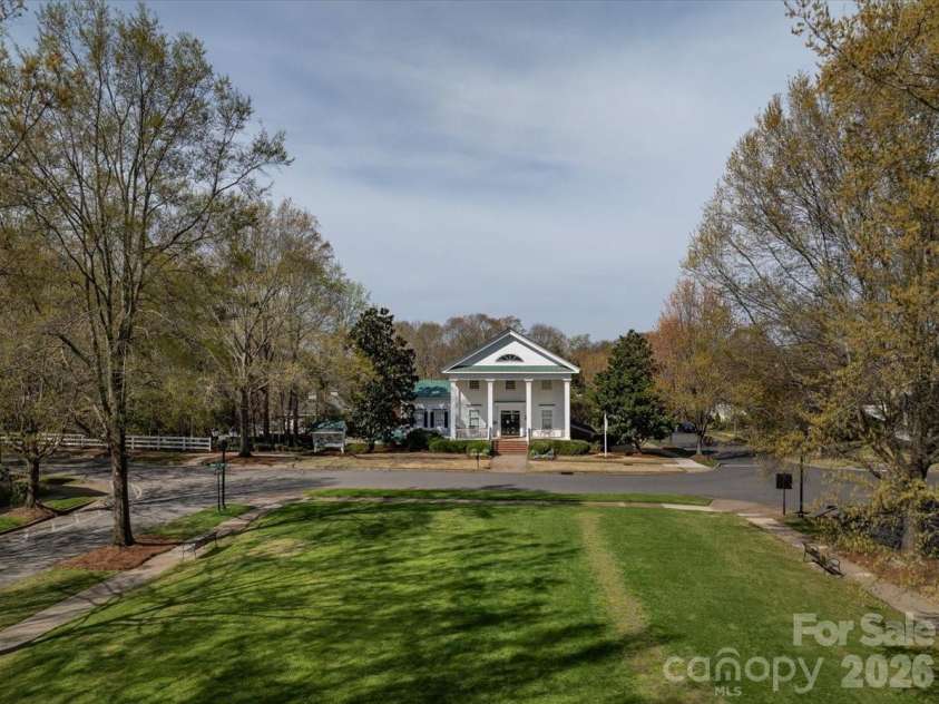 647 District Court, Fort Mill, SC 29708.  MLS# CAR4346046, YatesRealty ID 16922. Community amenities 