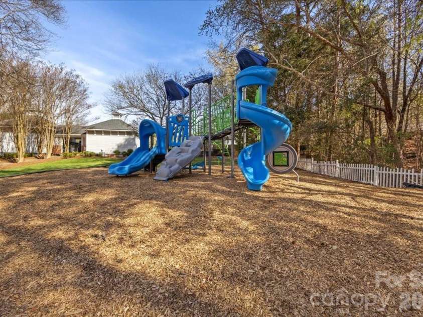 647 District Court, Fort Mill, SC 29708.  MLS# CAR4346046, YatesRealty ID 16922. Community amenities 
