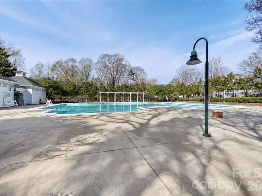 647 District Court, Fort Mill, SC 29708.  MLS# CAR4346046, YatesRealty ID 16922. Community amenities 