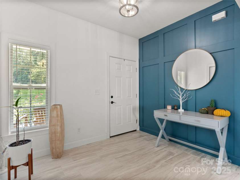 19 Lynnbrook Way, Columbus, NC 28722.  MLS# CAR4298309, YatesRealty ID 16923. 