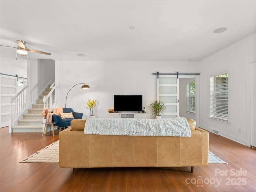 19 Lynnbrook Way, Columbus, NC 28722.  MLS# CAR4298309, YatesRealty ID 16923. 