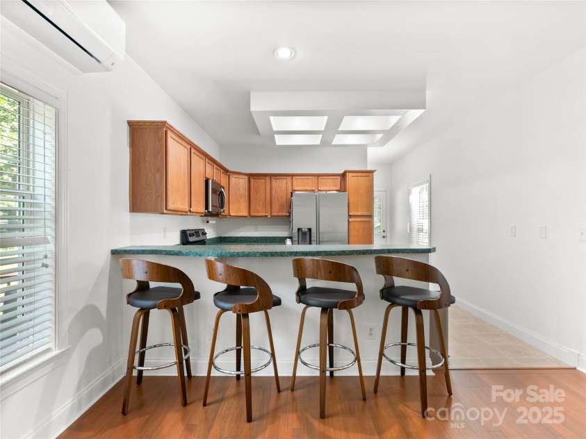 19 Lynnbrook Way, Columbus, NC 28722.  MLS# CAR4298309, YatesRealty ID 16923. 