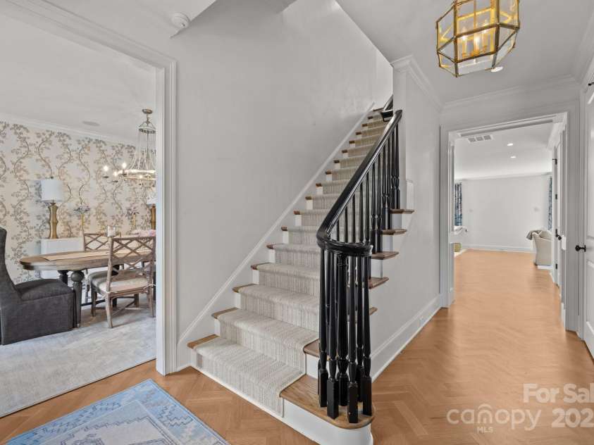 1625 Bibury Lane, Charlotte, NC 28211.  MLS# CAR4261407, YatesRealty ID 16924. 