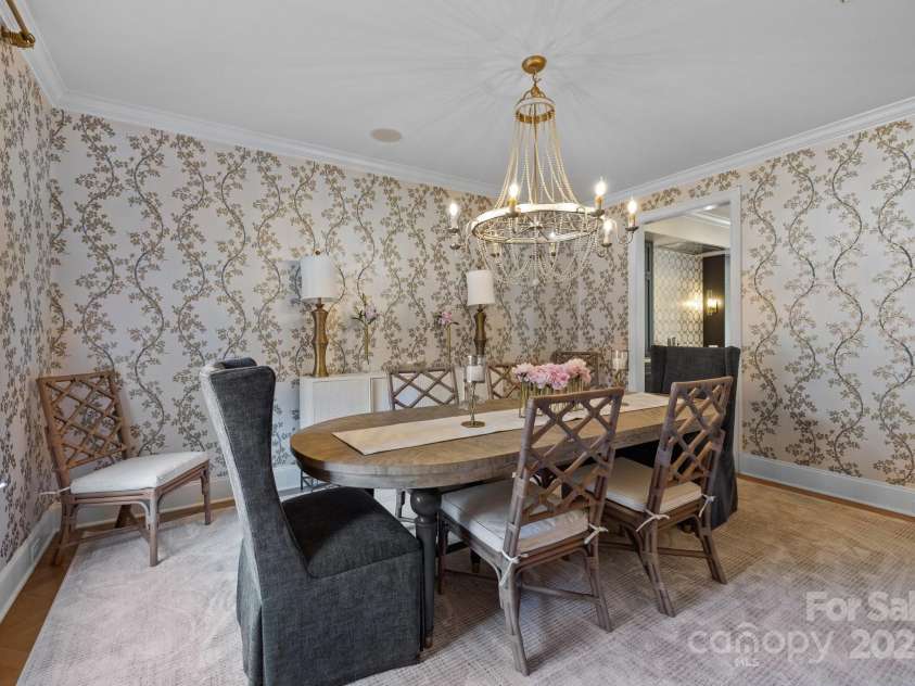 1625 Bibury Lane, Charlotte, NC 28211.  MLS# CAR4261407, YatesRealty ID 16924. 