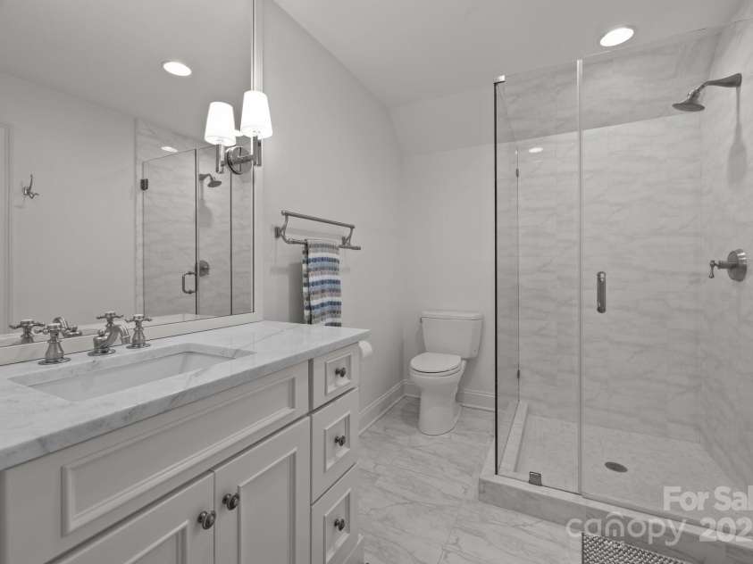 1625 Bibury Lane, Charlotte, NC 28211.  MLS# CAR4261407, YatesRealty ID 16924. 