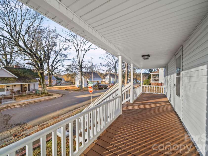 526 Graham Street, Albemarle, NC 28001.  MLS# CAR4327658, YatesRealty ID 16925. 