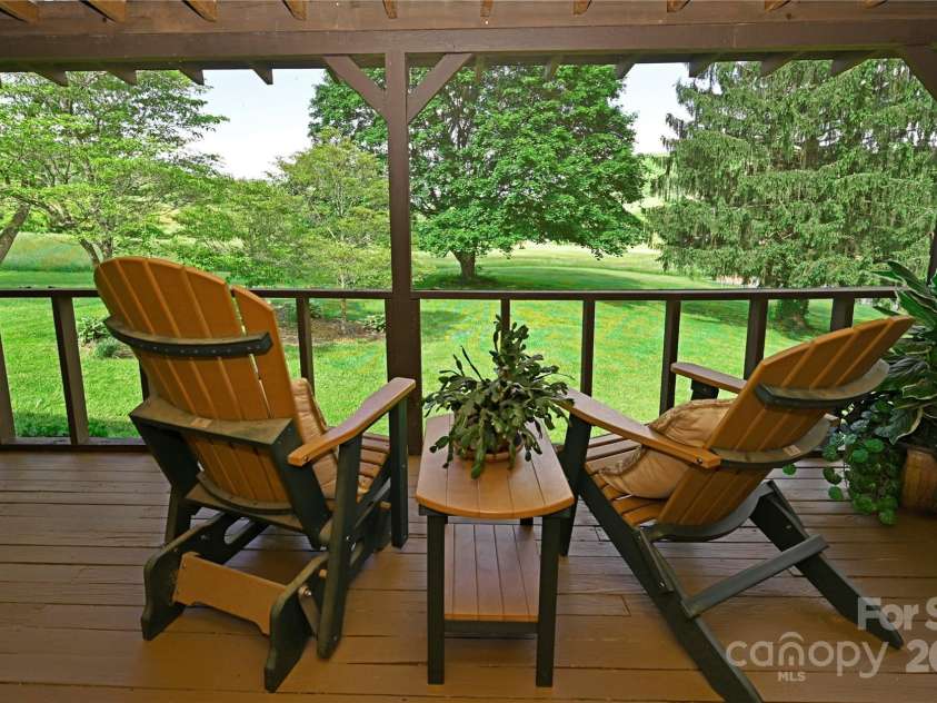 550 Joe Payne Road, Marshall, NC 28753.  MLS# CAR4257370, YatesRealty ID 16925. 