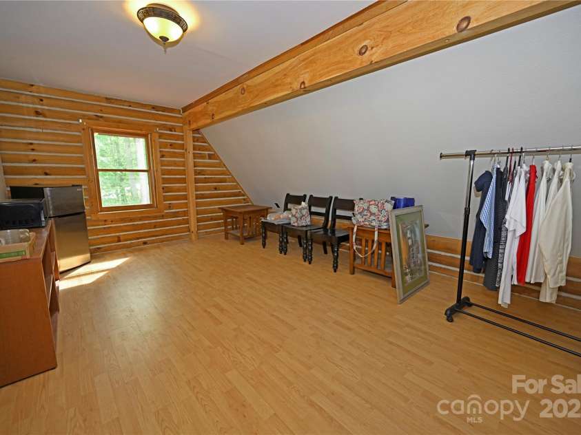 550 Joe Payne Road, Marshall, NC 28753.  MLS# CAR4257370, YatesRealty ID 16925. 