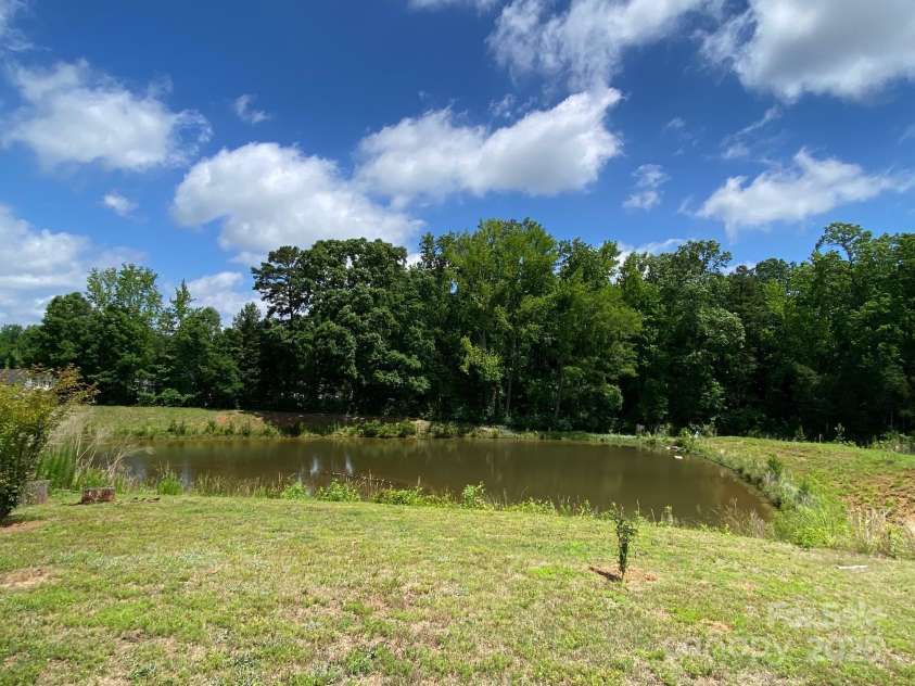 3113 Bouquet Street, Charlotte, NC 28215.  MLS# CAR4261587, YatesRealty ID 16926. This lot has the most perfect view