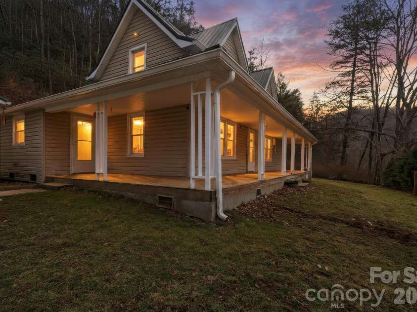 16180 US Hwy 19W Highway, Green Mountain, NC 28740.  MLS# CAR4344008, YatesRealty ID 16927. 