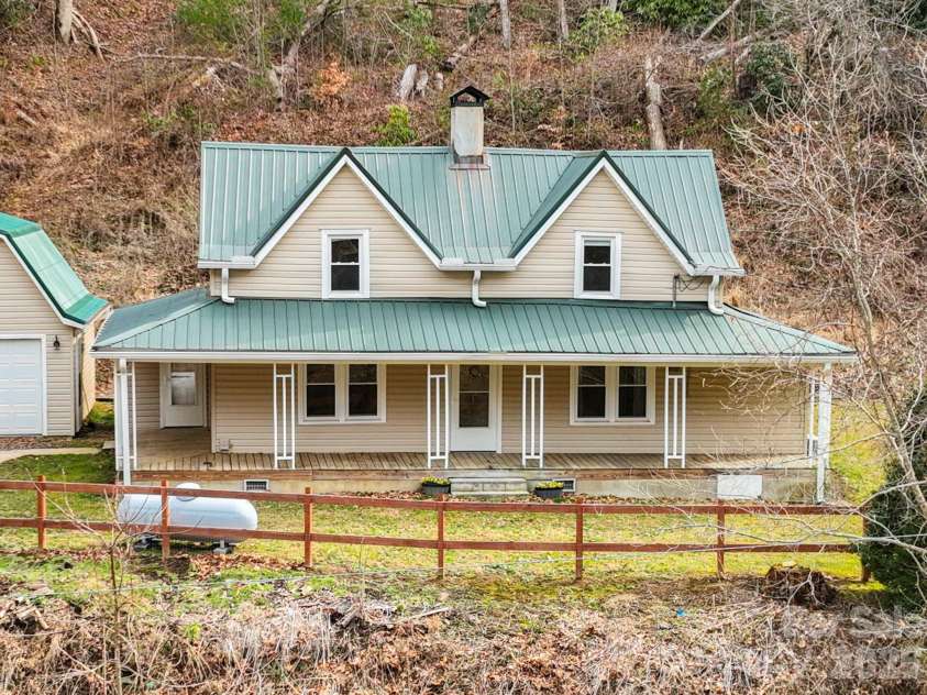 16180 US Hwy 19W Highway, Green Mountain, NC 28740.  MLS# CAR4344008, YatesRealty ID 16927. 