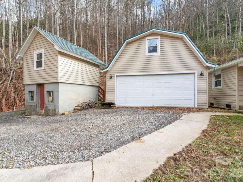 16180 US Hwy 19W Highway, Green Mountain, NC 28740.  MLS# CAR4344008, YatesRealty ID 16927. 