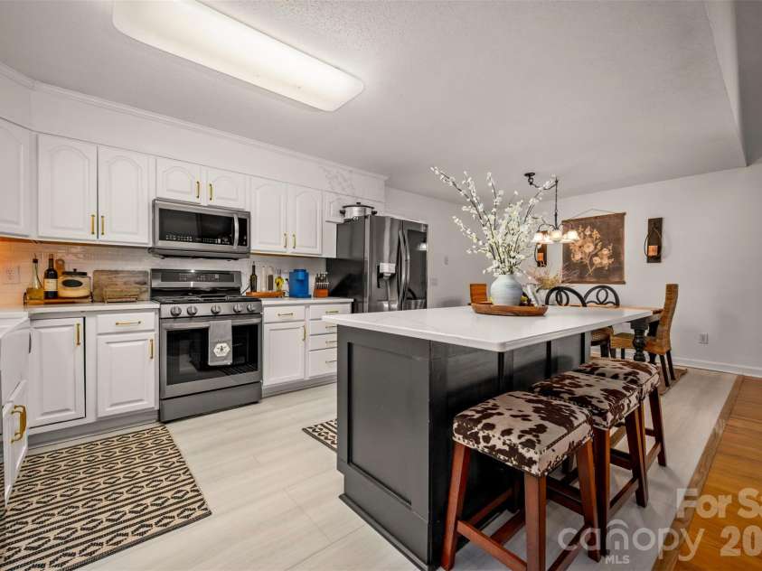 150 Marys Lane, Rutherfordton, NC 28139.  MLS# CAR4364768, YatesRealty ID 16928. 